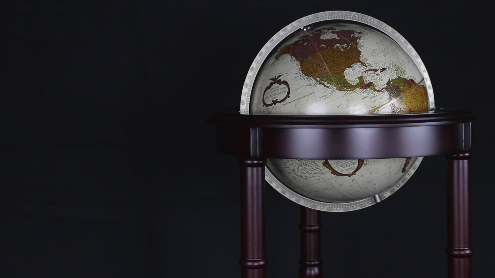 Lancaster & Lancaster Illuminated Globe Preview